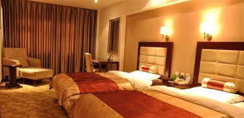 Changchun Yipin Jiliang International Hotel Exteriör bild
